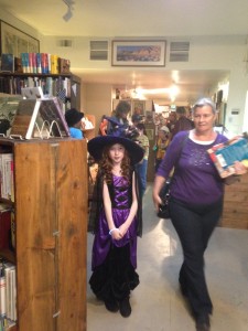 This was the best witch hat I've seen!  And some of the most loyal customers!